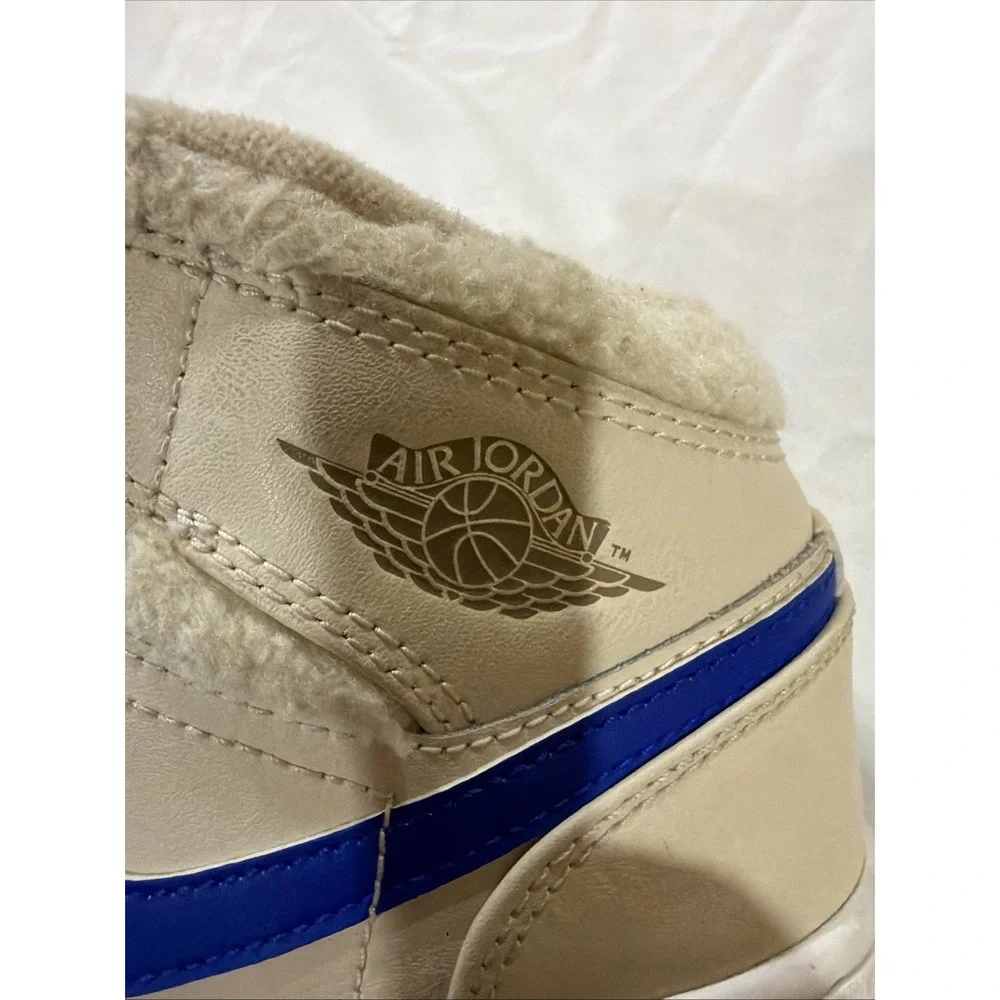 Nike Air‎ Jordan 1 Mid GS Fleece Beige Youth Size 4Y DO2207-264 - Picture 7 of 13